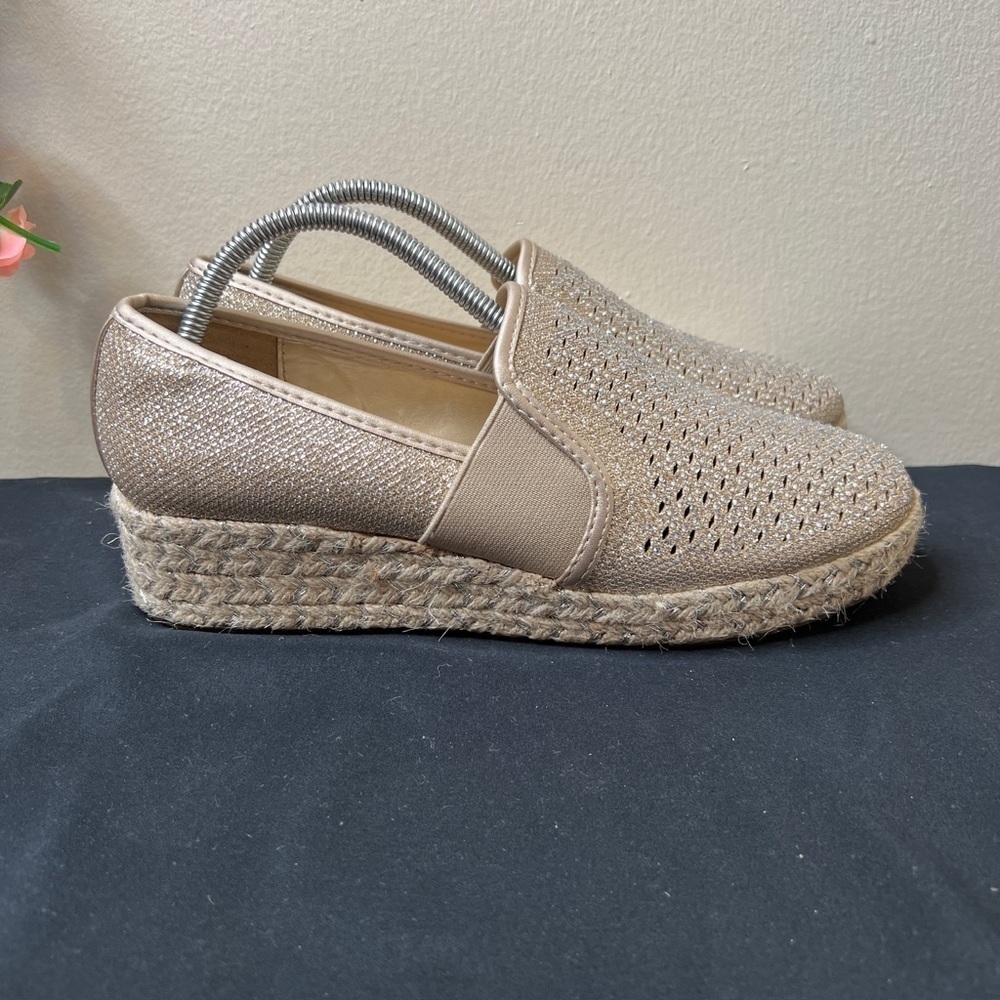 Andiamo Gold Sparkly Arosa Slip On Shoes Women’s 8.5 Casual Comfort Wedge